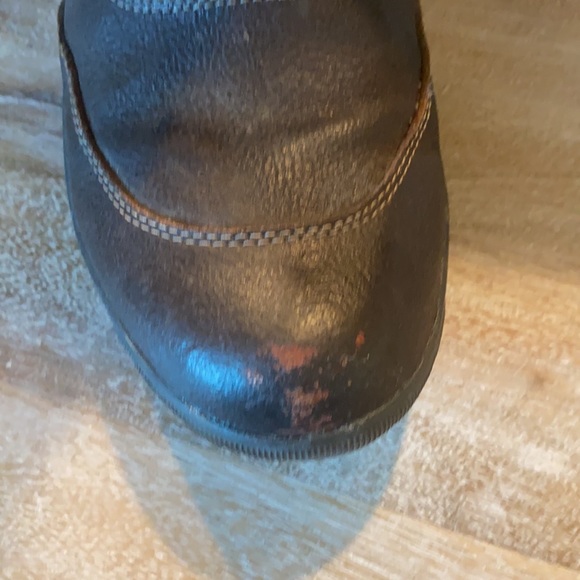 Panay snow boots gently worn with slight toe scuffing - Picture 4 of 5
